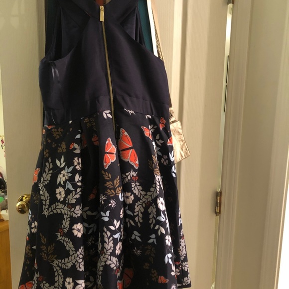 Ted Baker gown - Picture 3 of 4